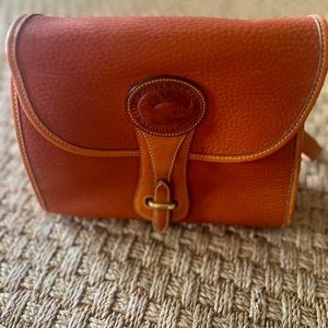 Dooney and Bourke shoulder bag
